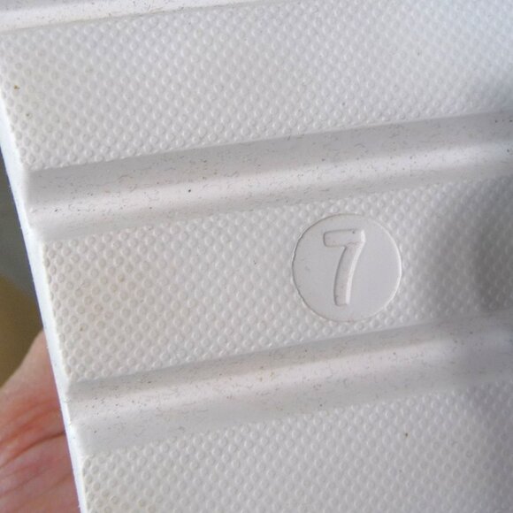 NEW WHITE SLIDE PLATFORM SLIDE SANDALS 7 - Picture 7 of 9